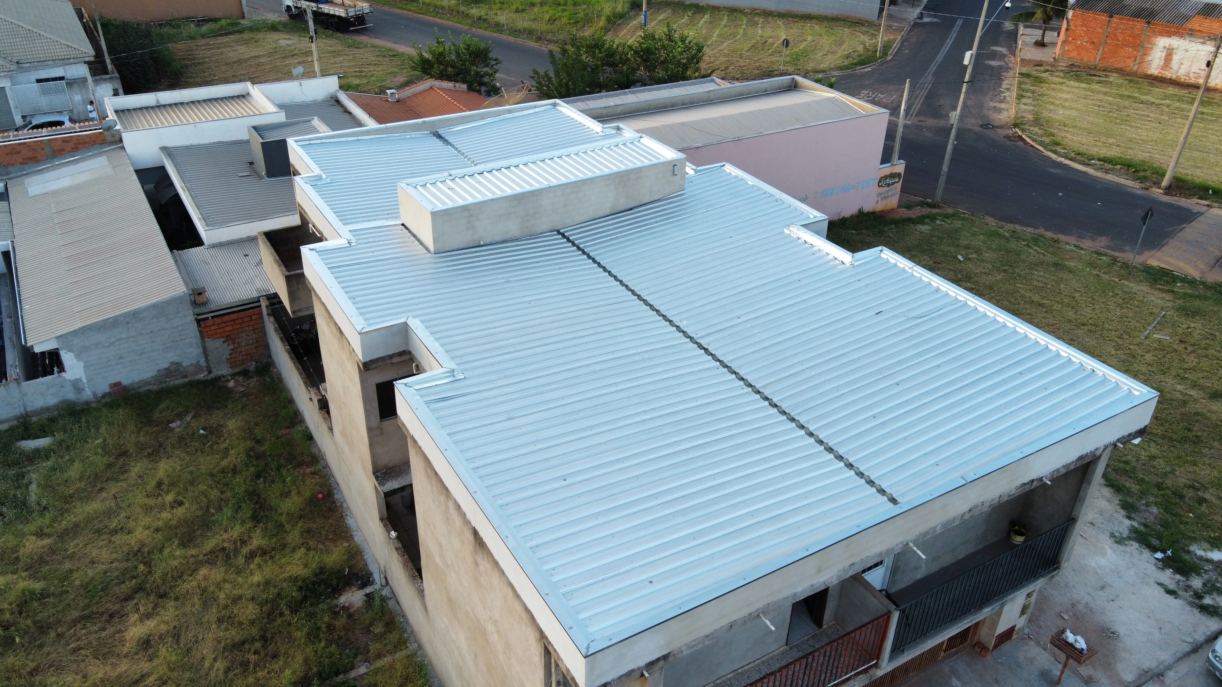 Cobertura Metálica de Alto Padrão